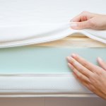 Tidur adalah aktivitas penting untuk mengistirahatkan tubuh. Maksimalkan tidur dengan memilih tempat tidur yang terbaik. Bahan tempat tidur yang kita gunakan harus berkualitas agar waktu istirahat bisa lebih maksimal dan membuat tubuh lebih sehat dan bugar saat bangun. Kamu bisa lirik kasur busa sebagai andalan untuk tempat tidur terbaikmu. Cek cara memilihnya dan juga rekomendasi terbaiknya dari BP-Guide.