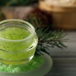 Dalam mengoptimalkan perawatan wajah, maka scrub wajah menjadi skincare yang memang diperlukan. Dengan scrub wajah ini maka dapat mengangkat kotoran, debu, dan sel-sel kulit mati di wajah Anda. Selain itu, wajah Anda juga nampak lebih cerah dan sehat. Sebelum membeli scrub wajah, pastikan Anda mengetahui tips memilih scrub wajah dengan tepat. Sebagai referensi, BP-Guide juga akan memberikan rekomendasi scrub wajah terbaik untuk Anda.