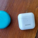 Earphone adalah perangkat yang penting dimiliki untuk mendengarkan musik atau berkomunikasi secara praktis. Untuk aktivitas luar ruangan, Anda tentu membutuhkan earphone dengan spesifikasi yang sesuai. Berikut adalah 10 earphone anti air yang cocok bagi para penggemar kegiatan outdoor.