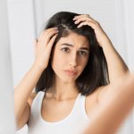 There are many reasons which cause dandruff. Sometimes its weather change, our hair and scalp type, and even stress. No one likes dandruff, and we all are looking for ways to get rid of it. This article is your guide on the best anti-dandruff products for oily hair and some lifestyle tips to keep that dandruff away!