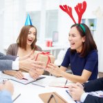 The article tells you what to keep in mind while deciding what to gift to your employees. It suggests 10 customisable gifts that are available online, which would make for perfect corporate gifts, which are also utility items and can be used in the office daily.