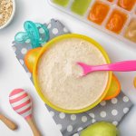 Memilih makanan untuk bayi memang tidak boleh sembarangan. Sereal menjadi salah satu makanan bayi yang sering dipilih oleh para orang tua. Sereal lebih mudah dicerna, sehingga lebih aman dikonsumsi oleh bayi. Dengan banyaknya produk sereal yang ada di pasaran, tentu saja perlu memilih yang tepat. Kandungan gizi di dalam sereal perlu diperhatikan agar nutrisi bayi juga tetap terpenuhi. 