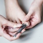 Potong kuku adalah aktivitas yang mesti terus dilakukan. Sebab, bakteri sering berada di balik kuku dan hal ini bisa menimbulkan penyakit. Untuk itu, Anda memerlukan gunting kuku untuk memotong kuku. Ingin gunting kuku yang lucu dan imut? Berikut rekomendasinya untuk Anda.