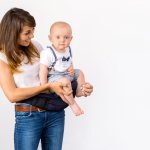 Hipset adalah salah satu pilihan yang ideal untuk memberikan kenyamanan dan keamanan pada bayi Anda. Jika Anda sedang mencari hipset yang nyaman dan aman untuk bayi, maka Anda berada di tempat yang tepat. Hipset dirancang dengan bahan yang lembut dan bernapas, memberikan kenyamanan yang optimal pada bayi Anda.