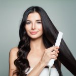 Rambut tetap rapi saat liburan pasti jadi hal yang diperhatikan para wanita. Kamu tetap bisa traveling dengan rambut yang indah dengan membawa catokan portable yang compact tanpa kabel. Catokan portable ini dijamin bikin mempermudah hidupmu, deh. Yuk, cek dulu rekomendasi catokan portable yang layak kamu miliki!