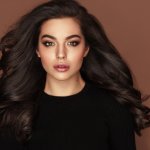 Anda pasti menginginkan rambut yang tampak lebih tebal dan penuh, bukan? Inilah mengapa volumizing shampo adalah solusi terbaik untuk mendapatkan tampilan rambut yang mengesankan.

