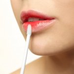 Makeup Korea kini sedang naik daun dan sangat digandrungi oleh kaum wanita. Salah satu produk yang paling populer adalah lip tint. Pemulas bibir dengan tekstur ringan ini bisa memberikan warna alami. Ini dia 10 lip tint Korea terbaik versi BP-Guide.