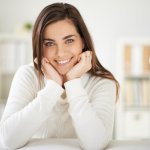昔から女性らしさや優しさの象徴である月のモチーフのネックレスは、女性らしさを引き立たせるアクセサリーとして多く選ばれています。今回は、2023年最新情報として、月モチーフのネックレスの選び方や人気の理由、特徴などを詳しくお届けします。ぜひ、今回の記事を参考に、素敵なアイテムを選んでください。