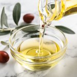 The benefit of using a natural product is that you steer clear of harmful substances such as sulfates and parabens present in many manufactured and processed chemical-full products. Using a product like jojoba oil or a product containing the oil, is very beneficial to the skin and hair. BP Guide has curated an awesome list of some jojoba oil uses for skin and jojoba oil products you can purchase online.