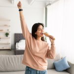 Kegiatan audio tentu akan lebih menyenangkan atau maksimal ketika kita dapat menggunakan perangkat yang berkualitas. Mic Wireless saat ini menjadi kebutuhan khusus dalam kegiatan tersebut mengingat mic tanpa kabel ini simple dan menghasilkan kualitas yang lebih baik. Mic Wireless mana sih yang bisa menjadi pilihan para BP-Guide? Simak yuk. 