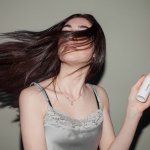 Hair spray adalah produk styling yang kini banyak digunakan untuk menyempurnakan penampilan rambut dan membuatnya rapi sepanjang hari. Jika kamu membutuhkan hair spray yang oke untuk membuat tampilan rambutmu tetap memesona, kamu bisa cek rekomendasinya berikut!