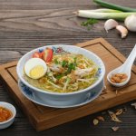 Menikmati soto banjar tak harus datang ke Banjarmasin. Saat ini sudah banyak tempat makan yang menyediakan menu soto banjar. Berikut rekomendasi terbaiknya untuk Anda pecinta soto.