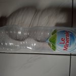 Air mineral sangat dibutuhkan oleh tubuh. Kekurangan cairan bisa menyebabkan tubuh mengalami dehidrasi. Saat ini banyak sekali produk air minum yang bermunculan di pasaran, mulai dari harga murah hingga mahal. Berikut beberapa rekomendasi air mineral murah yang bisa kamu pilih. 