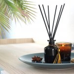 Aroma terapi yang bisa menenangkan pikiran sudah seharusnya Anda miliki di dalam rumah. Minimalnya, di kamar Anda ada wewangian yang bisa membuat pikiran lebih rileks saat istirahat dari rutinitas harian. Sedang mencari reed diffuser terbaik? Jawabannya ada di artikel ini. Simak, yuk!