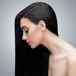 Mengubah penampilan menjadi lebih lurus, biasa menjadi pilihan kaum hawa. Dengan demikian, Hair Straightener alias alat catok rambut menjadi pilihan utama. Tapi, hati-hati, alat catok yang kualitasnya rendah cenderung merusak rambut, lho.