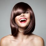 Wanita memang kerap menambahkan sentuhan baru pada penampilan. Mulai dari mencoba tren makeup terbaru, warna rambut terbaru, baju model baru, hingga model rambut baru. Tahun 2023 ini, kamu yang gemar ganti model rambut bisa cek tren terbaru model rambut. Kamu bisa tampil kekinian sesuai bentuk wajah jika melihat tips dari kami dan mengecek rekomendasi tren terbaru model rambut 2023 yang kami siapkan!