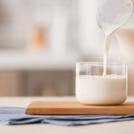 Susu full cream adalah pilihan yang sangat bergizi dan lezat untuk memenuhi kebutuhan gizi harian Anda. Dengan kadar lemak yang lebih tinggi, susu ini memiliki manfaat tersendiri yang perlu Anda pertimbangkan.


