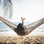 Saat liburan di pantai, kamu bisa gunakan hammock untuk bersantai. Hammock cocok juga untuk kamu gunakan di gunung saat kemping atau untuk bermalas-malasan saat di rumah. Yuk, intip tips memilih hammock berkualitas dari kami. 