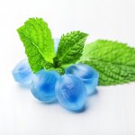 Sakit tenggorokan adalah hal yang paling mengesalkan. Ini bisa bikin kita tidak mood berbicara. Selain itu, untuk makan dan minum pun jadi susah. Redakan segera dengan mengonsumsi permen pelega tenggorokan. Namun jangan terlalu berlebihan karena bisa menyebabkan efek samping. Perhatikan aturan yang benar dalam mengonsumsinya. Cek juga rekomendasi permen pelega tenggorokan dari BP-Guide!