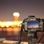 Dalam artikel ini, kami akan memberikan rekomendasi kamera full frame terbaik untuk meningkatkan pengalaman fotografi Anda. Kamera-kamera ini menawarkan sensor yang besar, kualitas gambar yang luar biasa, dan fleksibilitas dalam berbagai situasi fotografi. Apakah Anda seorang profesional atau penghobi, rekomendasi kami akan membantu Anda memilih kamera full frame yang sesuai dengan kebutuhan Anda.