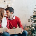 2021年のクリスマスは、大好きな彼氏をさらに男前にしてくれるおしゃれな服をプレゼントしましょう。ベストプレゼント編集部がwebアンケートなどをもとに調査した「彼氏が喜ぶ服の人気ブランド」をランキングにまとめました。アイテム別の選び方や予算相場なども特集していますので、ぜひプレゼント選びに役立ててください。