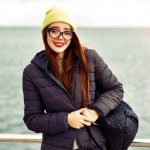 Jaket parka adalah pilihan paling tepat di musim hujan. Jaket yang satu ini tebal dan melindungi tubuh dari suhu yang dingin. Meski memiliki fungsi sebagai jaket, yakni untuk menghangatkan tubuh, namun jaket ini tetap trendi, loh. Simak tips dan rekomendasi agar tetap fashionable di musim hujan dengan jaket parka dalam ulasan berikut ini.