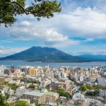 南国ムード漂う鹿児島県は、結婚記念日を迎える2人を恋人気分にしてくれるロマンチックなエリアです。そこで、結婚記念日に人気のホテル「2023年最新情報」をご紹介します。鹿児島県を4つのエリアに分けてご紹介しますので、素敵な結婚記念日を過ごす際のヒントにしてくださいね。