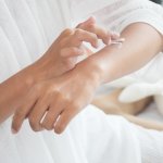 Kulit sensitif mesti dilindungi dengan baik. Karena itu, tidak sembarangan produk bisa digunakan di kulit Anda. Salah-salah pilih, bisa berakibat fatal dan iritasi. Berikut ini, BP-Guide akan mengulas produk skincare untuk kulit sensitif. Simak, ya.