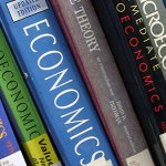 Setiap ingin menekuni sebuah profesi, Anda tentu perlu belajar untuk memperdalam ilmunya terlebih dahulu. Mempelajari bidang yang ingin dikuasai dapat memberi pencerahan serta wawasan, tak terkecuali Anda yang ingin berbisnis. Mengingat dunia ini sangat rumit, tidak ada salahnya jika Anda membaca buku-buku ilmu ekonomi rekomendasi berikut ini.