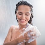 Membersihkan diri setiap saat menjadi salah satu pilihan yang tepat untuk menghindar dari penyakit berbahaya. Anda bisa menggunakan sabun terbaik untuk menjaga kebersihan diri. Berikut BP-Guide akan memberikan rekomendasi sabun mandi terbaik untuk kebersihan maksimal.