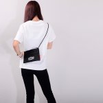 動きやすく、見た目にもおしゃれなレディースのサコッシュが注目を集めています。ちょっとしたお出かけやレジャー、通勤など用途が幅広く、年代を問わず人気です。今回は編集部がwebアンケート調査などを元に選び抜いた、サコッシュを扱うおすすめのブランドをランキングにまとめました。ブランドの特徴や価格帯などをチェックして、お買い物に役立ててください。