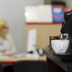 Belanja mesin kopi online? Tentunya menjadi pilihan yang jitu, karena kita tidak selalu mudah untuk menemukan penjual mesin kopi terbaik. Nah, berikut ini, BP-Guide akan memberikan rekomendasi belanja mesin kopi murah dan mudah di Lazada.