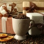 This article has all kinds of gifts that you can get for your caffeine loving friend. Starting from different kinds of coffee, to different kinds of coffee makers and presses, this list has everything. We also have some great Indian coffee brands you can consider. Read on to find out the perfect gift for your friend. 