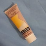 Untuk kecantikan wajah dan kesehatan kulit, banyak orang rela merogoh kocek dalam-dalam. Aneka jenis krim perawatan digunakan demi mendapatkan hasil terbaik. Nah, jika ingin hasil maksimal tanpa risiko, kamu bisa gunakan krim herbal rekomendasi kami di bawah ini!