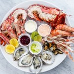 Untuk menikmati makanan laut biasanya kita datang ke restoran yang menghadirkan aneka menu seafood. Tetapi dengan resep seafood yang BP-Guide sajikan ini, kamu bisa lho memasak aneka masakan seafood yang enak dan lezat untuk keluarga tercinta.