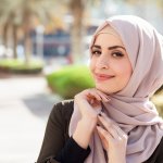 Tampil dengan menggunakan jilbab adalah salah satu kewajiban bagi wanita muslimah. Kalau kamu adalah muslimah yang suka dengan jilbab simpel nan praktis, kamu bisa jadikan jilbab Afra yang direkomendasikan oleh BP-Guide berikut ini sebagai pilihanmu! Check these out!