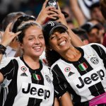 Halo, para Juventini! Ingin tampil keren seperti pemain idolamu? Melalui artikel ini, BP-Guide akan memberikan rekomendasi jersey keren dari Juventus untuk menunjukkan kebanggaanmu pada klub tersebut. Yuk, simak bersama!