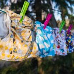 Popok clodi adalah tren terbaru saat ini, berupa popok kain yang bisa digunakan berulang kali dan kian populer di kalangan ibu yang ingin menjaga lingkungan. Yuk, cek rekomendasinya di sini!