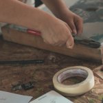 Lakban hadir dalam beragam pilihan dan beda jenis lakban, beda pula kegunaannya. Lakban putih ini misalnya, yang terdiri dari beberapa jenis yang akan dibutuhkan dalam berbagai bidang pekerjaan, bahkan untuk penggunaan pribadi. Nah, simak rekomendasi lakban putih terbaik berikut ini, yuk!