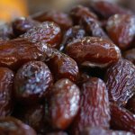 Kurma adalah buah yang dianjurkan untuk dikonsumsi saat berbuka puasa. Tidak hanya karena rasanya yang manis dan teksturnya yang lembut, kurma juga memiliki banyak kandungan dan nutrisi yang sangat baik untuk tubuh. Sedang mencari kurma terbaik? Ini rekomendasi kurma premium untuk berbuka puasa Anda.