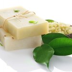 Mendapat kulit yang cantik dan sehat tidak bisa diperoleh dengan cara instan. Anda memerlukan rangkaian perawatan yang disesuaikan dengan jenis kulit serta didukung oleh produk yang aman. Untuk memulai perawatan kulit tubuh yang sehat, Anda bisa memilih sabun herbal yang minim iritasi dan alergi. Sabun herbal yang mengandung bahan-bahan alami ini juga bisa menjadi langkah awal Anda mendapat kulit mulus yang cantik dan tetap aman.