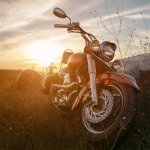 Tidak bisa dipungkiri, mengendarai motor gede bisa membuat cowok terlihat lebih garang. Selain itu, mereka akan semakin percaya diri karena mengendarai motor yang harganya lumayan menguras dompet itu. BP-Guide punya rekomendasi 10 motor gede mahal kesukaan kaum cowok.