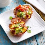 A dieter always tries to add proteins to their diet; eggs, more commonly. You can make eggs in different ways without a single drop of oil or butter. So, here are a few delicious and healthy recipes that you can prepare in order to incorporate eggs into the diet for weight loss.