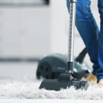 Anda pasti ingin menjaga rumah Anda tetap bersih dan bebas debu, dan vacuum cleaner adalah alat yang tak tergantikan untuk tugas ini.

