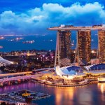 Singapura tetap menjadi salah satu destinasi wisata favorit warga Indonesia. Setelah masa pandemi 2 tahun terakhir, Singapura kembali menerima turis asing. Yuk, simak apa saja persyaratan yang harus dipenuhi!