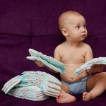 As new parents, one of your major responsibilities will be spent in keeping your baby dry and comfortable. That means buying the right diaper!  If you're looking are feeling overwhelmed and are desperately searching for reliable options, then check out our round-up of the best disposable newborn diapers on the market today.