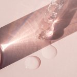 Perawatan wajah wajib dilakukan sedini mungkin. Salah satunya adalah dengan memakai serum. Skincare yang satu ini bisa kamu gunakan sejak kamu menginjak usia 16 atau 17 tahun. Pemilihan serum yang tepat bisa bikin kulit jadi makin sehat. Simak tips memilihnya dan juga rekomendasi serum terbaik untuk remaja dari BP-Guide!