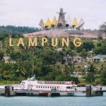 Indonesia memang dikenal dengan alamnya yang cantik. Namun tak hanya Bali, Lombok, atau Derawan saja yang memiliki objek wisata menarik. Lampung juga memiliki potensi wisata yang tak kalah keren. Objek wisatanya cukup lengkap dan membuat kita tak henti berdecak kagum menikmati pesonanya.