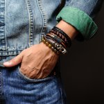 So your man sports the occasional leather bracelet, has some cool and funky rings or matches his tees with statement pendants and you decided to buy him a piece of jewelry. Did you realise buying jewelry for men is nothing like picking up trinkets for your girlfriends? Men are extremely particular about what they wear. We have put together some tips and checklists to guide you to the best jewelry gifts for men. Don't forget to check out the awesome jewelry ideas for boyfriends birthday and good jewelry gifts for boyfriend.