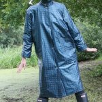 Biasanya mendekati akhir tahun, daerah tropis seperti Indonesia akan dilanda musim hujan. Nah, daripada repot dan basah kuyup karena kehujanan maka Anda harus segera memiliki jas hujan. Jangan sampai salah memilih jenis jas hujan. Yuk, langsung intip rekomendasi dari BP-Guide!